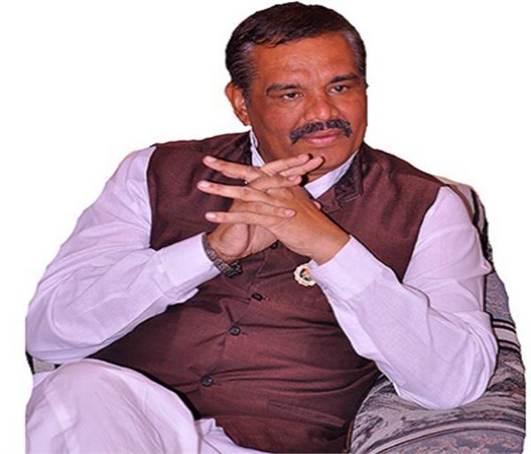 vijay sampla car issue