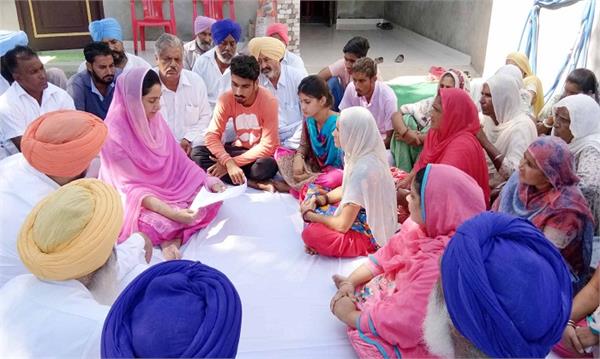 loots and murders in punjab are happening day by day  harsimrat badal