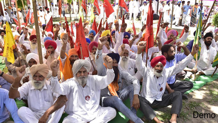 ਲੌਂਗੋਵਾਲ ''ਚ ਪੁਲਸ ਤੇ ਕਿਸਾਨਾਂ ''ਚ ਝੜਪ, ਥਾਣਾ ਮੁਖੀ ਸਣੇ ਕਈ ਜ਼ਖਮੀ