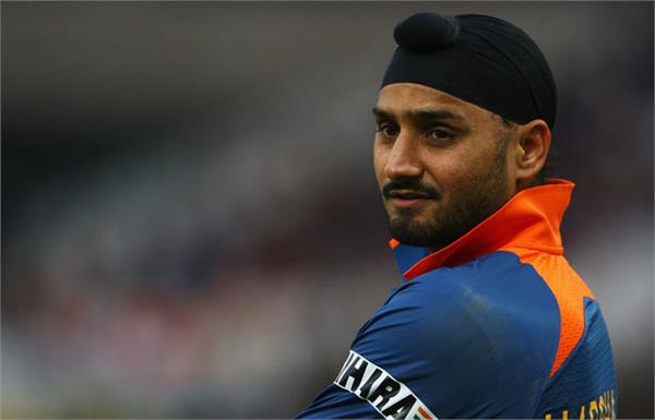 indian cricket spin bowler michael clarke