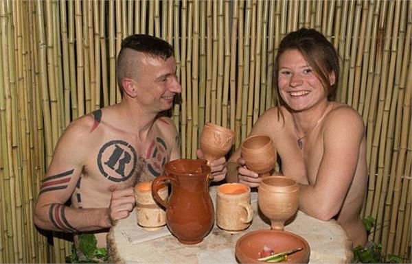 london  s first naked restaurant