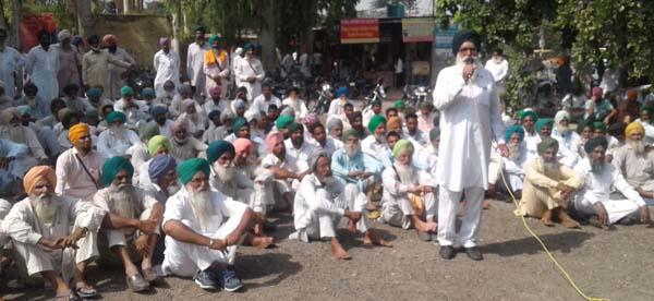 indian farmers union d  m  dharna front office