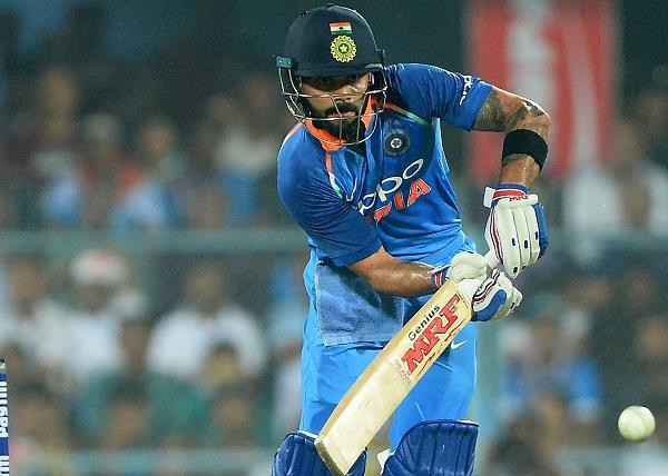 kohli scored 2000 runs in the 5th over of the year