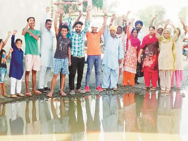 slogans against ward staffed department due to sewerage leak