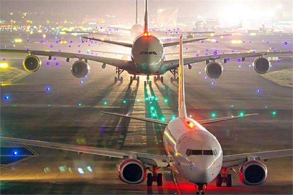 fake customs officials mumbai airport