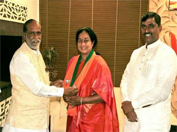bjp senior party leade