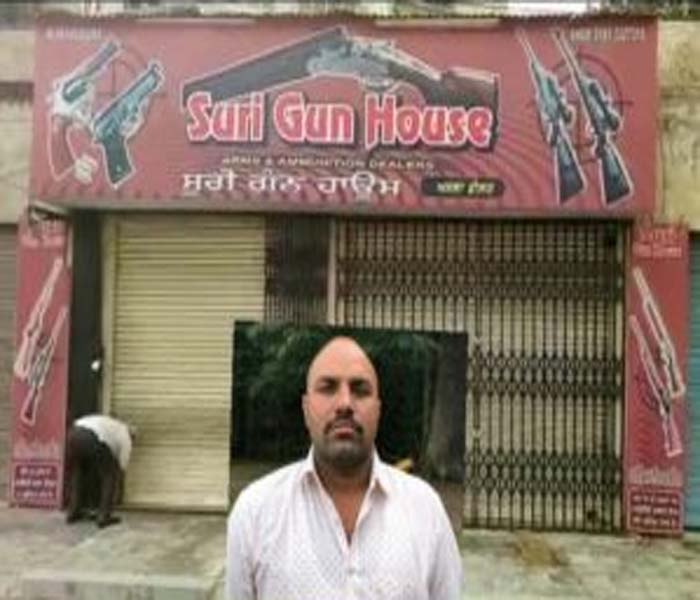 ਸ਼ੇਰਗਿੱਲ ਗੋਲੀਕਾਂਡ ਮਾਮਲੇ ''ਚ ਨਵਾਂ ਮੋੜ, ਦੋਸਤ ਬੋਲਿਆ ਸੂਰੀ ਨੂੰ ਦਿਵਾ ਕੇ ਰਹਾਂਗਾ ਸਜ਼ਾ