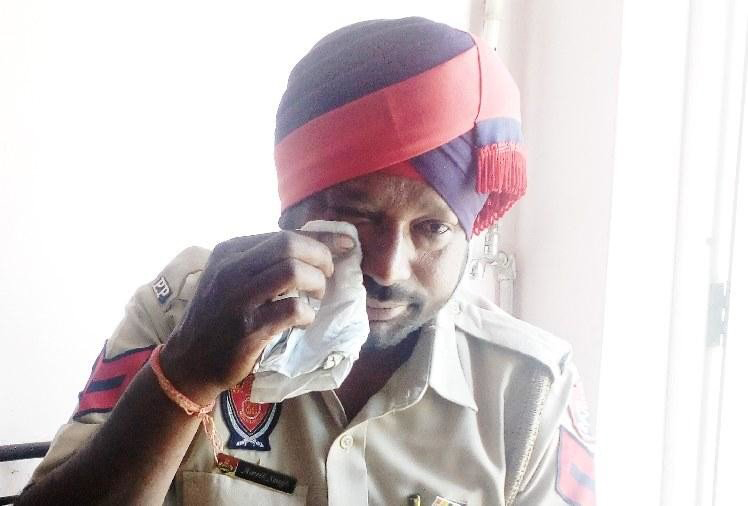 'ਕਾਲਾ ਚਸ਼ਮਾ' ਫੇਮ ਗੀਤਕਾਰ ਅਮਰੀਕ ਸ਼ੇਰਾ ਨਾਲ ਫਿਰ ਧੋਖਾ, ਚੋਰੀ ਹੋਇਆ ਗਾਣਾ