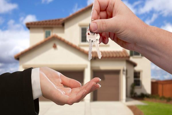 rbi refuses to change repo rate buys house buyers