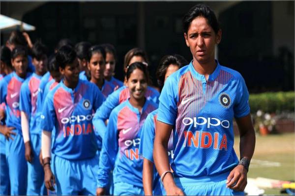 harmanpreet kaur t20 series