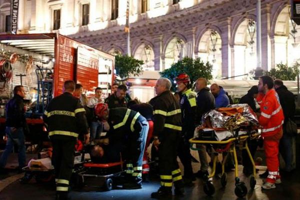 more than 20 football fans were injured in rome