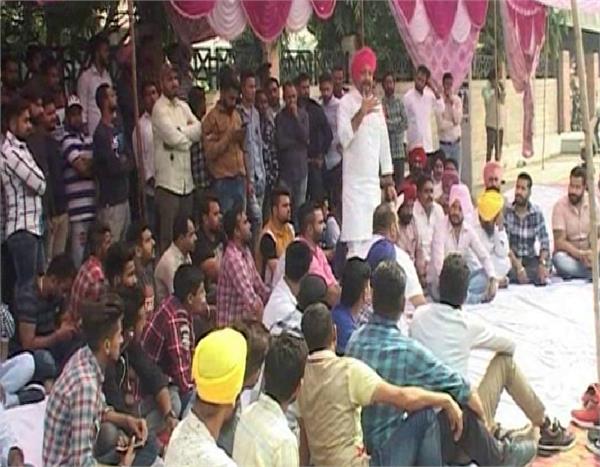 mandeep singh manna navjot singh sidhu illegal construction