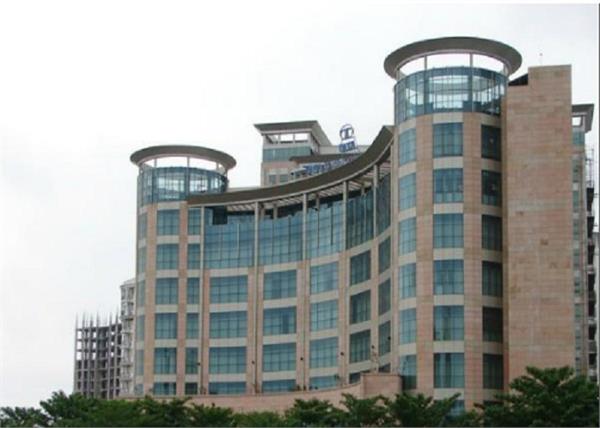 tcs  have received h 1b visa certificates