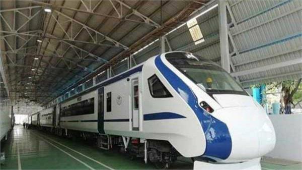 india s first engineless train 18