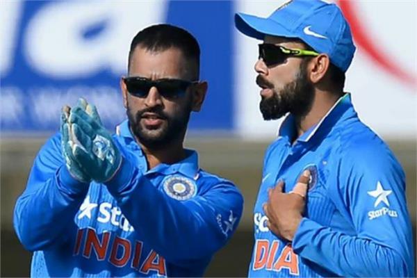 virat and dhoni