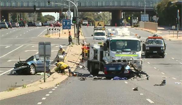 woman killed in car crash in melbourne