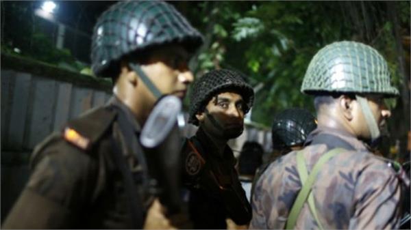 two women surrender in bangladesh  militant hideout  raid