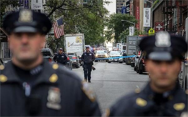 suspect arrested over mail bombs official