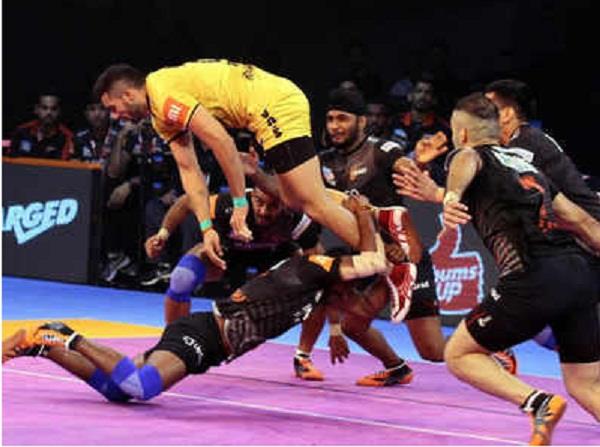pro kabaddi league  mumbai defeated titans 41 20