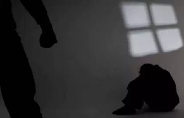 ਹੋਸਟਲ ਵਾਰਡਨ ਨੇ ਵਿਦਿਆਰਥੀ ਨਾਲ ਕੀਤੀ ਬਦਫੈਲੀ