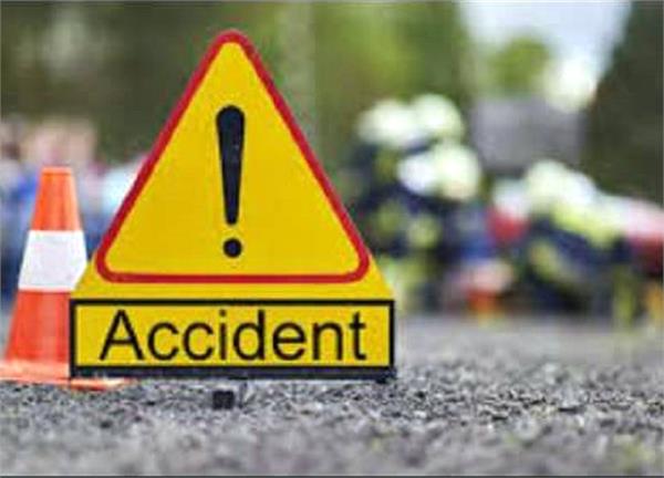 six people killed  17 injured in road accident in nepal