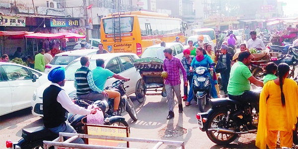 ਟ੍ਰੈਫਿਕ ਸਮੱਸਿਆ ਨਾਲ ਜੂਝ ਰਿਹੈ ਰਿਆਸਤੀ ਸ਼ਹਿਰ ਸੰਗਰੂਰ