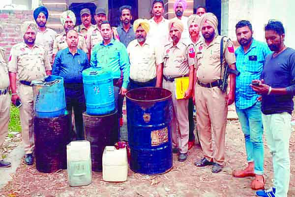 400 ਲਿਟਰ ਲਾਹਣ ਬਰਾਮਦ