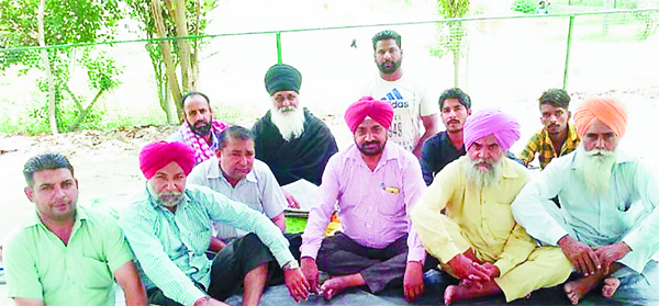 ਬਾਬਾ ਫ਼ਰੀਦ ਪੈਸੰਜਰ ਟੈਂਪੂ ਯੂਨੀਅਨ ਦਾ ਧਰਨਾ ਲਗਾਤਾਰ ਜਾਰੀ