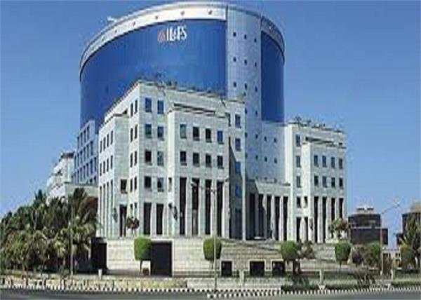 il   fs assures to relieve crisis  nitin gadkari