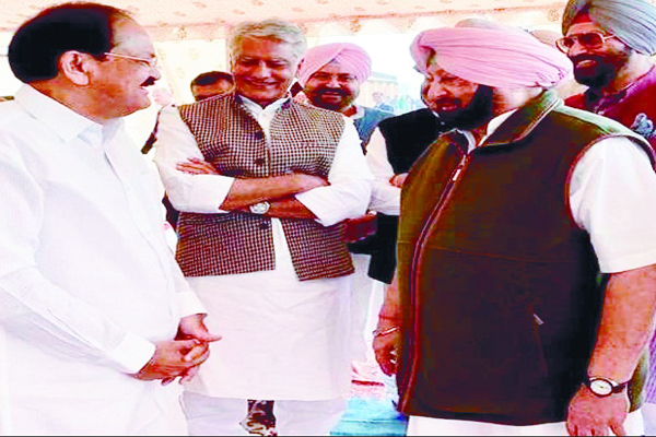 ਜਾਖੜ ਤੇ ਰਾਣਾ ਕੇ. ਪੀ. ਨੇ ਕੈਪਟਨ ਵਲੋਂ ਪਾਕਿ ਦਾ ਸੱਦਾ ਠੁਕਰਾਉਣ ਨੂੰ ਸਹੀ ਦੱਸਿਆ