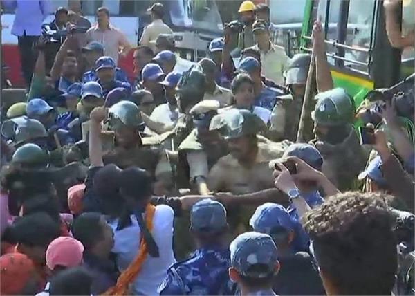 karnataka  protesting against tipu jayanti celebrations