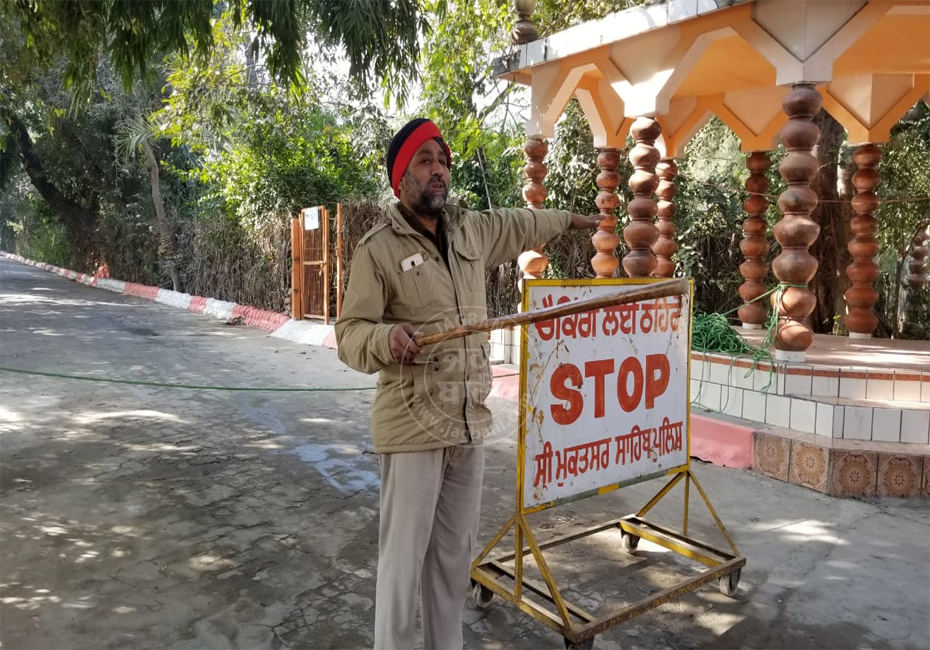 ਮੁੱਖ ਮੰਤਰੀ ਦੇ ਦੌਰੇ ਕਾਰਨ ਗੁਰਦੁਆਰਾ ਸੰਤਘਾਟ ਦੇ ਦਰਸ਼ਨਾਂ 'ਤੇ ਲਗਾਈ ਰੋਕ, ਸੰਗਤ ਪਰੇਸ਼ਾਨ