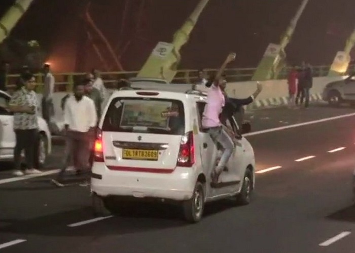 ਸਿਗਨੇਚਰ ਬ੍ਰਿਜ : ਜਾਨ ਜਾਂਦੀ ਤਾਂ ਜਾਵੇ ਪਰ ਸੈਲਫੀ ਵਧੀਆ ਆਵੇ