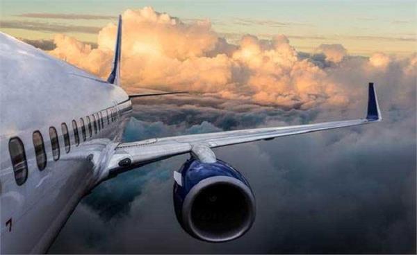 2 indigo planes avert mid air collision