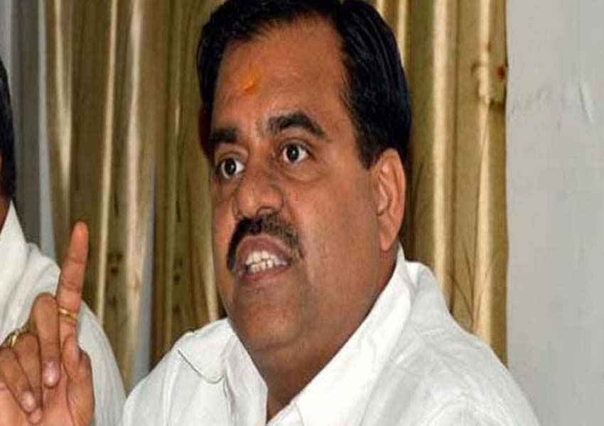 ਕੈਪਟਨ ਨੂੰ ਨੀਵਾਂ ਦਿਖਾਉਣ ਲਈ ਸਿੱਧੂ ਜਾ ਰਿਹੈ ਪਾਕਿ: ਤਰੁਣ ਚੁੱਘ