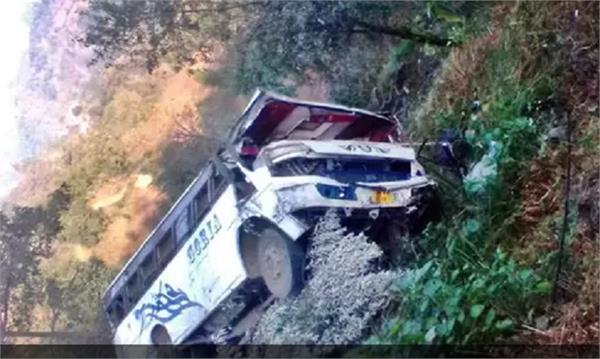 private bus accident in himachals bilaspur