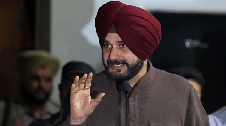 ਪ੍ਰਕਾਸ਼ ਪੁਰਬ ਦੀ ਮੀਟਿੰਗ ਵਿਚਾਲੇ ਛੱਡ ਗਏ ''ਸਿੱਧੂ''