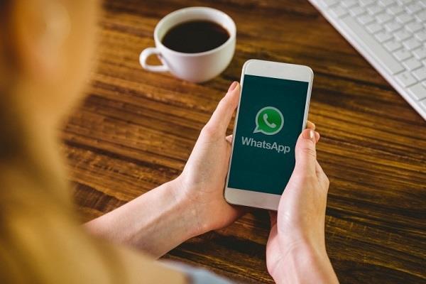 whatsapp rolls out private reply feature