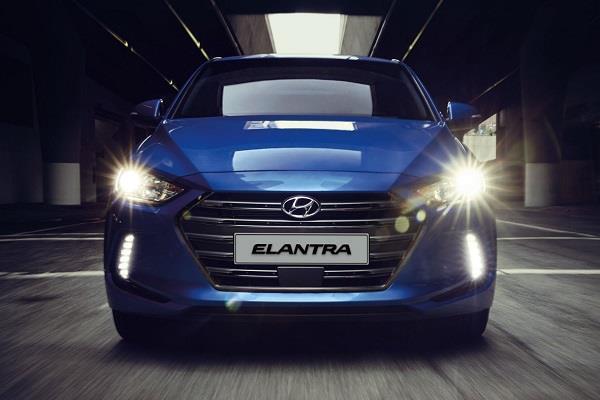 hyundai elantra facelift spotted testing in india