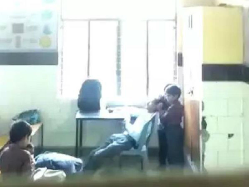 ਸਕੂਲ ਟੀਚਰ ਕਰਵਾਉਂਦਾ ਸੀ ਬੱਚਿਆਂ ਤੋਂ ਮਸਾਜ