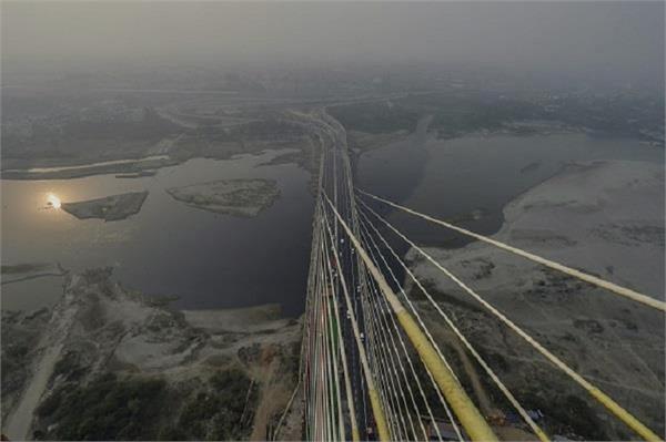signature bridge of delhi to be ready