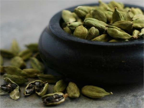 benefits of green cardamom