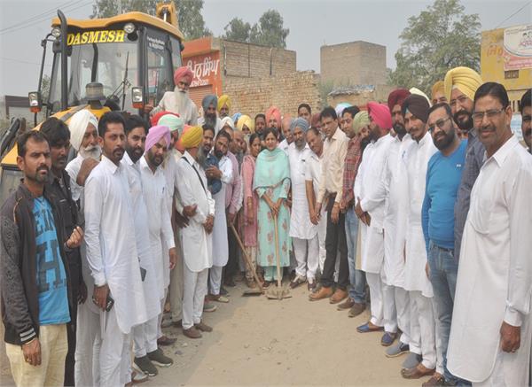 bus stand  congress  road