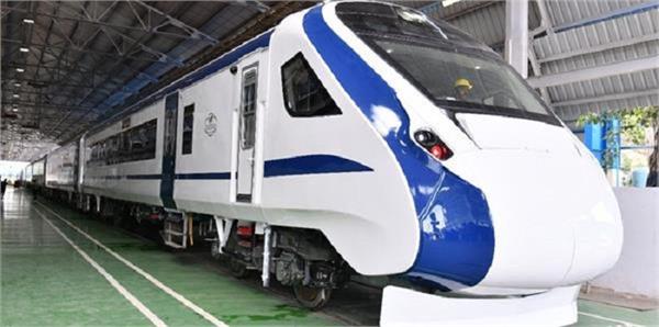 the first trial of india first engineless train 18