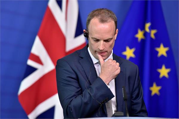 breasgate resigns resignation