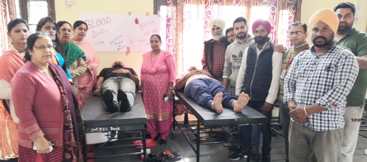 ਆਈ. ਟੀ. ਆਈ. ''ਚ ਗੁਰਪੁਰਬ ਮੌਕੇ ਖੂਨ ਦਾਨ ਕੈਂਪ ਲਾਇਆ