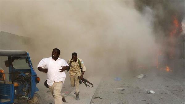 10 killed in mogadishu blast