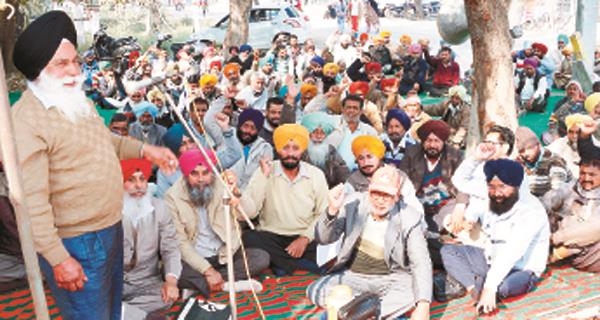 demonstration for the demands of powercom employees