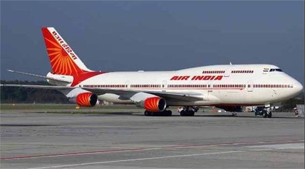 govt plans to hire professionals for air india top positions  prabhu