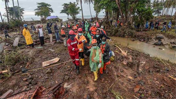 a flood in sri lanka caused 2 deaths  86 000 people affected